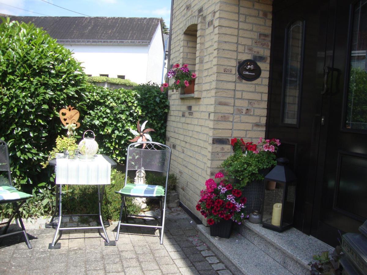 Eifelferienwohnungen "Familie Saxler" Bereborn Exterior foto