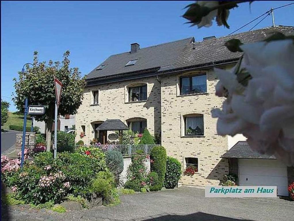 Eifelferienwohnungen "Familie Saxler" Bereborn Exterior foto